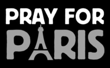 DEUIL NATIONAL : RECUEILLEMENT À LA RÉUNION POUR LES ATTENTATS DE PARIS  DEUIL NATIONAL : RECUEILLEMENT À LA RÉUNION POUR LES ATTENTATS DE PARIS