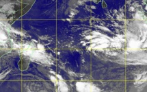Une zone perturbée à 2 360 km de La Réunion