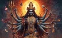 BHADRAKALI AMMAN – DESTRUCTRICE DES TÉNÈBRES : FORME SACRÉE, SYMBOLISME ET PHILOSOPHIE DE LA MÈRE FÉROCE