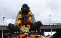 LA STÈLE DE GANDHI À SAINT-LOUIS DÉCAPITÉE 